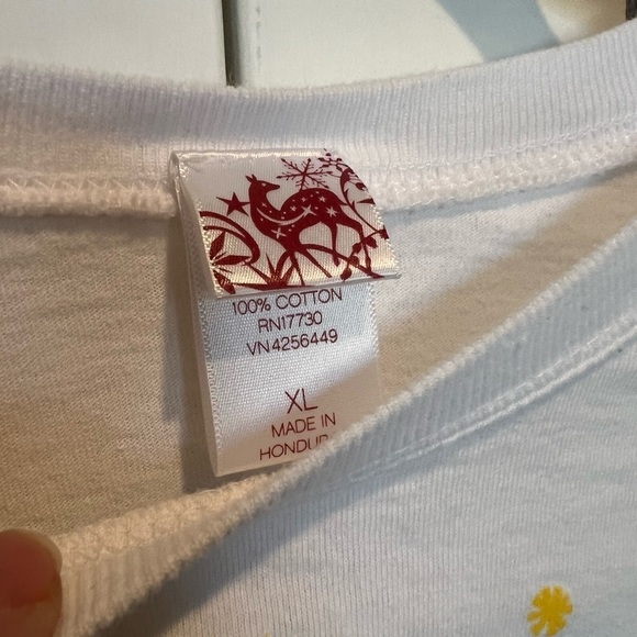 279. Youth Christmas Tee M - Picture 3 of 3